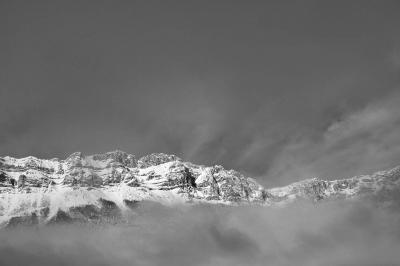 黑白雪山 (3)