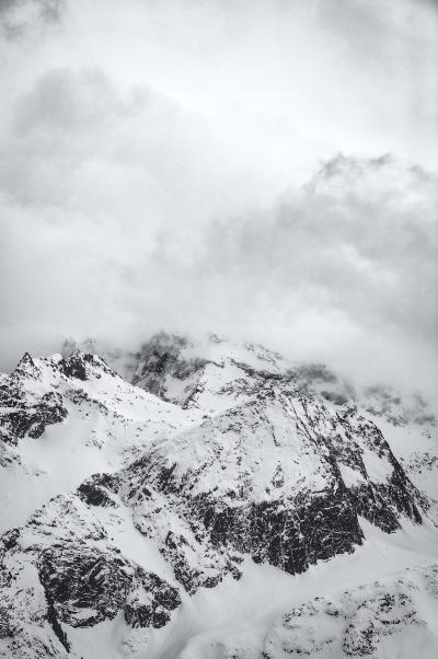 黑白雪山 (2)